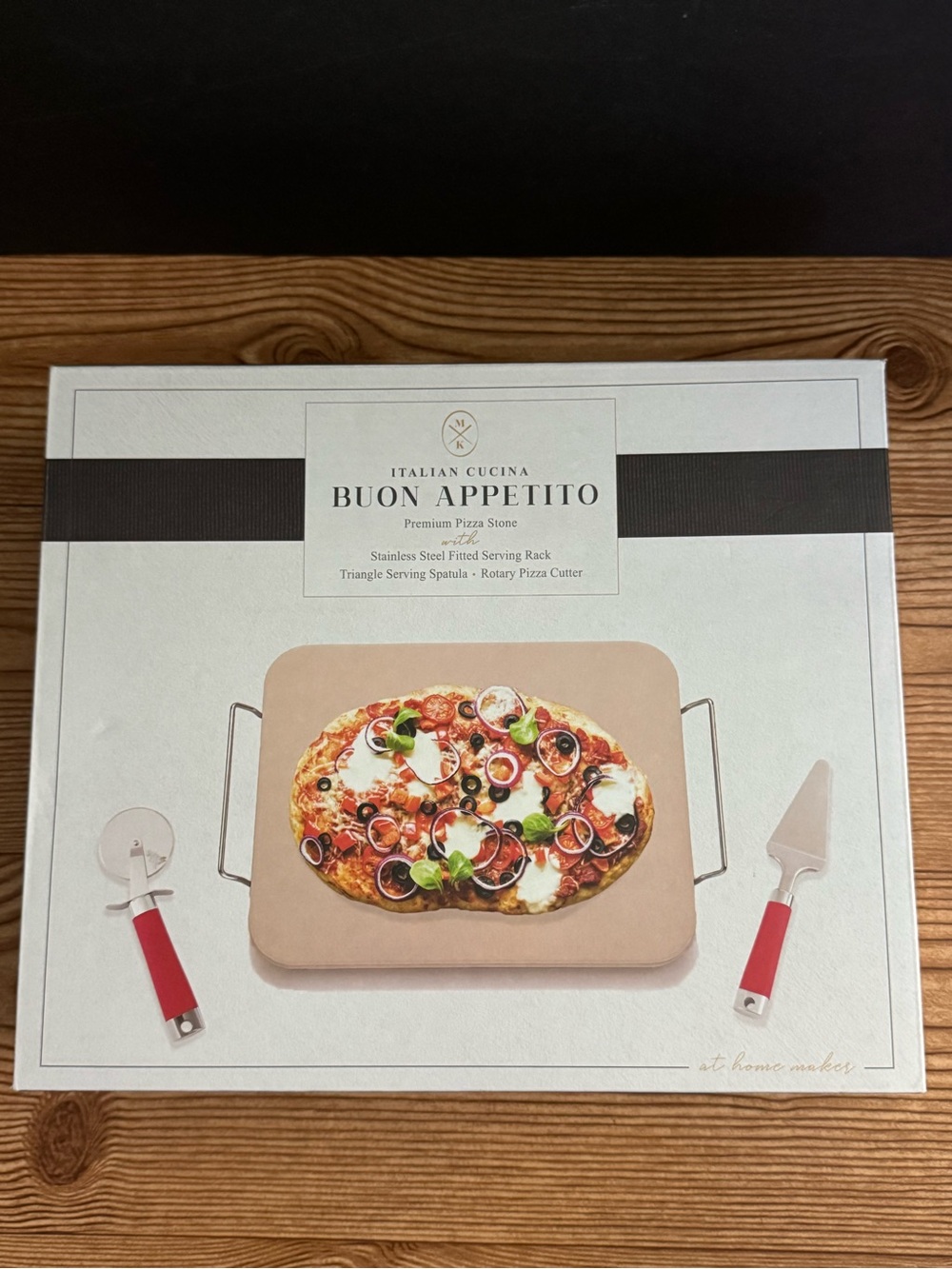 Michael Kors Pizza Stone Set with Red Handles